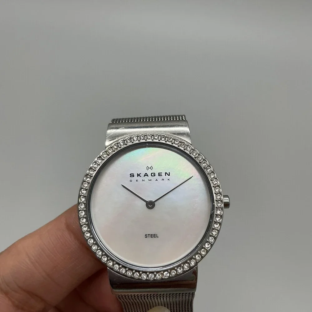 Skagen 641LSS Womens Watch 32mm MOP Dial Silver Tone Crystals Mesh New Battery